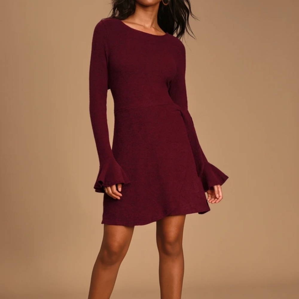 Lulu's burgundy dress
